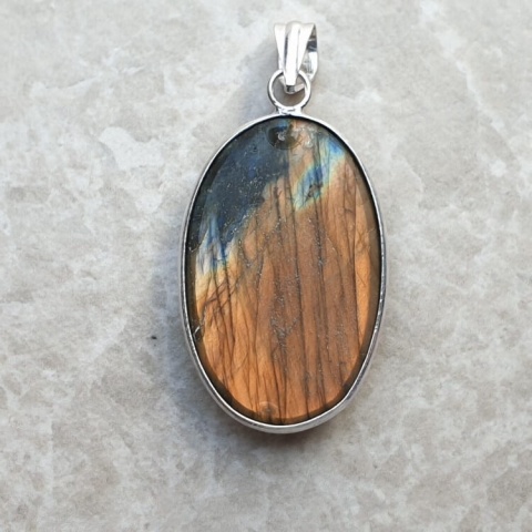 Labradorite pendant 31x21 mm no A279 Labradorite pendant 31x21 mm no A279