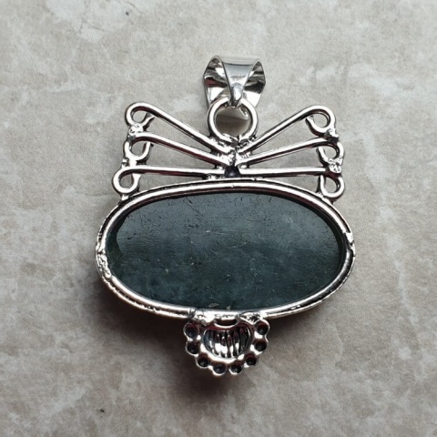 Labradorite pendant 32x17 mm no A184 Labradorite pendant 32x17 mm no A184