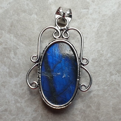 Labradorite pendant 32x19 mm no A170 Labradorite pendant 32x19 mm no A170