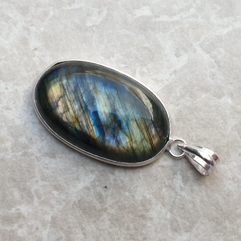 Labradorite pendant 32x20 mm no A264 Labradorite pendant 32x20 mm no A264
