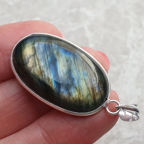 Labradorite pendant 32x20 mm no A264 Labradorite pendant 32x20 mm no A264