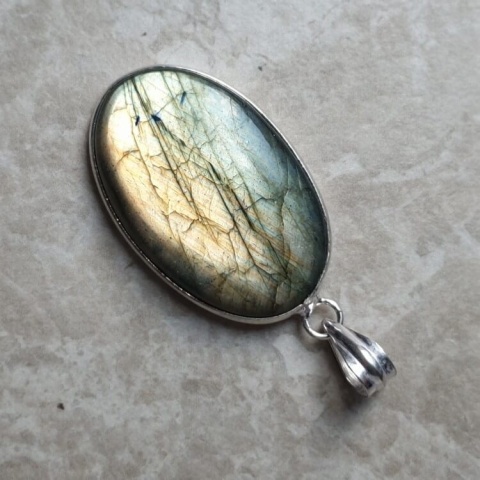 Labradorite pendant 32x20 mm no A349 Labradorite pendant 32x20 mm no A349