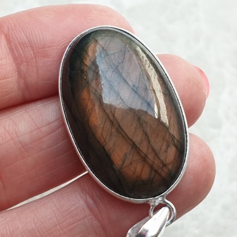 Labradorite pendant 32x21 mm no A327 Labradorite pendant 32x21 mm no A327
