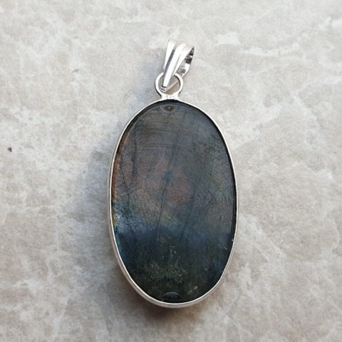 Labradorite pendant 32x21 mm no A327 Labradorite pendant 32x21 mm no A327