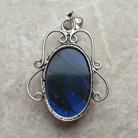 Labradorite pendant 32x21 mm no A80 Labradorite pendant 32x21 mm no A80