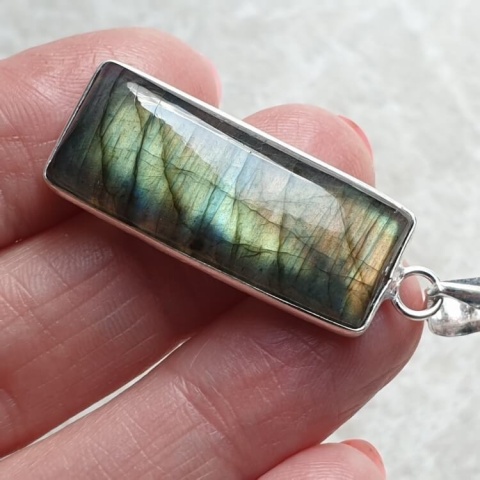 Labradorite pendant 33x14 mm no A328 Labradorite pendant 33x14 mm no A328