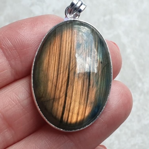 Labradorite pendant 33x24 mm no A345 Labradorite pendant 33x24 mm no A345