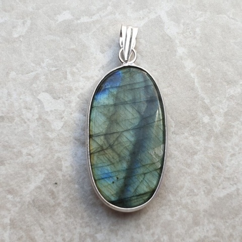 Labradorite pendant 34x19 mm no A280 Labradorite pendant 34x19 mm no A280