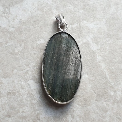 Labradorite pendant 34x19 mm no A350 Labradorite pendant 34x19 mm no A350