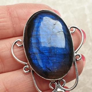 Labradorite pendant 34x24 mm no A88