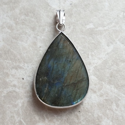 Labradorite pendant 34x25 mm no A363 Labradorite pendant 34x25 mm no A363
