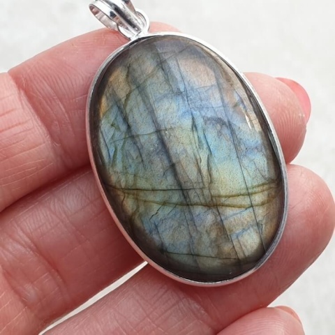 Labradorite pendant 35x25 mm no A271 Labradorite pendant 35x25 mm no A271