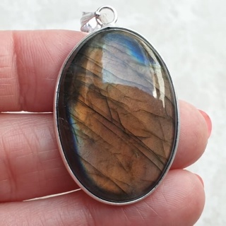Labradorite pendant 35x25 mm no A298
