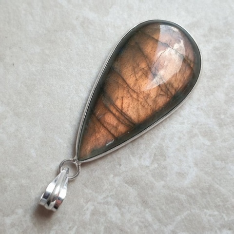 Labradorite pendant 36x19 mm no A376 Labradorite pendant 36x19 mm no A376