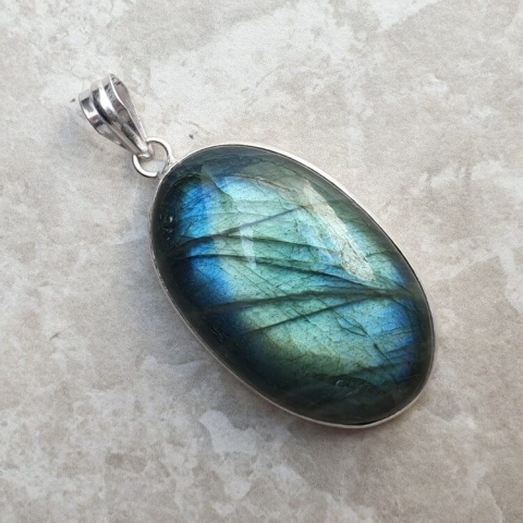 Labradorite pendant 36x22 mm no A290 Labradorite pendant 36x22 mm no A290