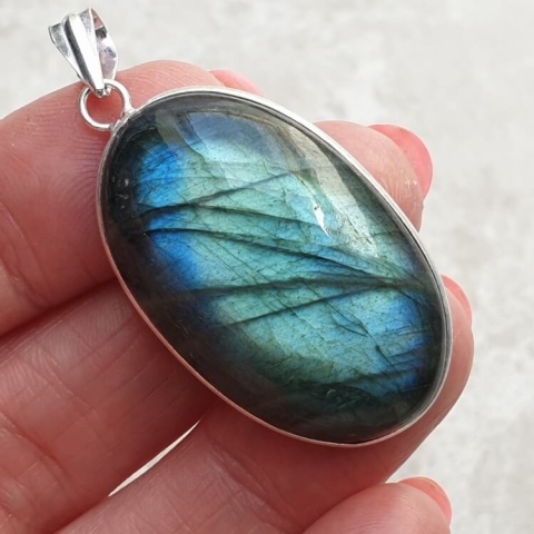Labradorite pendant 36x22 mm no A290 Labradorite pendant 36x22 mm no A290