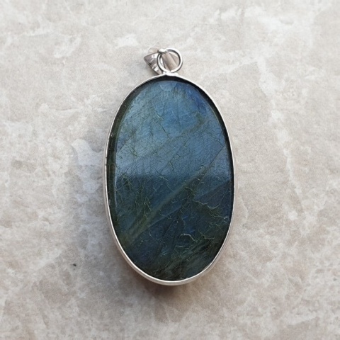 Labradorite pendant 36x22 mm no A290 Labradorite pendant 36x22 mm no A290