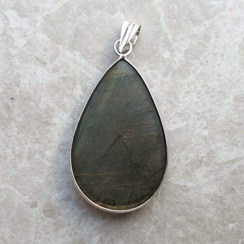 Labradorite pendant 36x23 mm no A295 Labradorite pendant 36x23 mm no A295