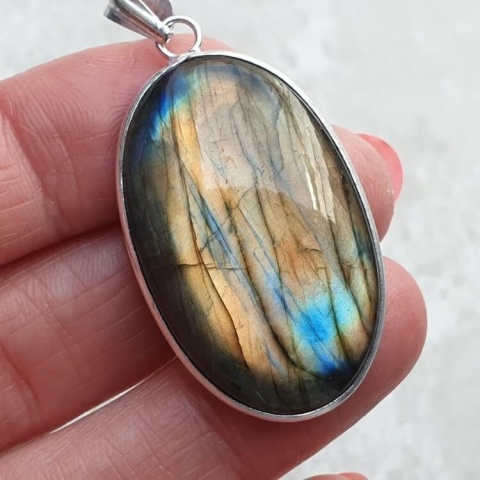 Labradorite pendant 36x23 mm no A299 Labradorite pendant 36x23 mm no A299
