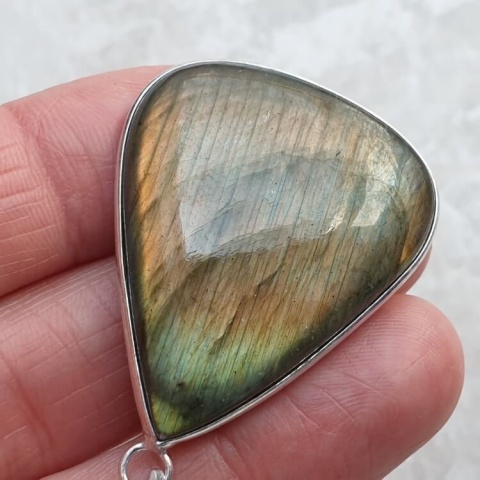 Labradorite pendant 36x30 mm no A314 Labradorite pendant 36x30 mm no A314