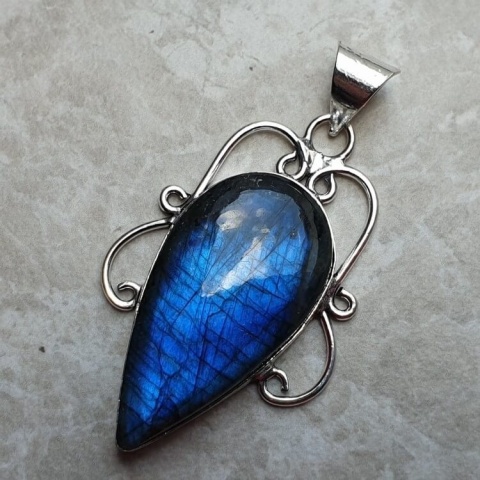 Labradorite pendant 37x20 mm no A228 Labradorite pendant 37x20 mm no A228