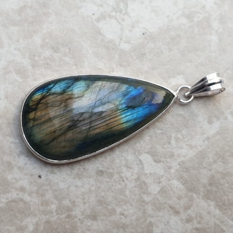 Labradorite pendant 37x20 mm no A306 Labradorite pendant 37x20 mm no A306