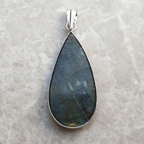 Labradorite pendant 38x19 mm no A319 Labradorite pendant 38x19 mm no A319