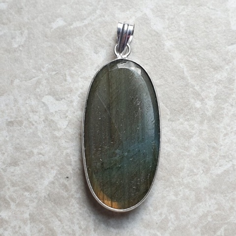Labradorite pendant 38x20 mm no A332 Labradorite pendant 38x20 mm no A332