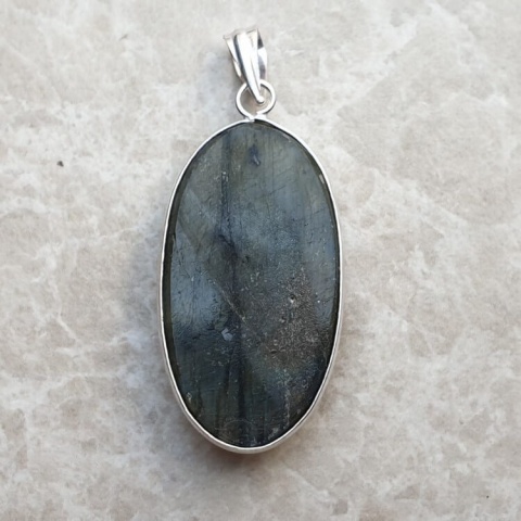 Labradorite pendant 38x21 mm no A305 Labradorite pendant 38x21 mm no A305