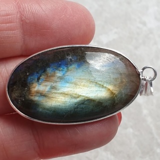 Labradorite pendant 38x22 mm no A347