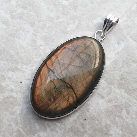 Labradorite pendant 38x24 mm no A269 Labradorite pendant 38x24 mm no A269