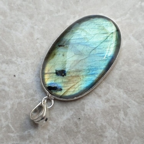 Labradorite pendant 38x24 mm no A321 Labradorite pendant 38x24 mm no A321