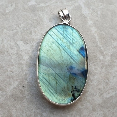 Labradorite pendant 38x24 mm no A321 Labradorite pendant 38x24 mm no A321