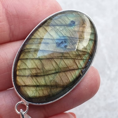 Labradorite pendant 39x25 mm no A284 Labradorite pendant 39x25 mm no A284