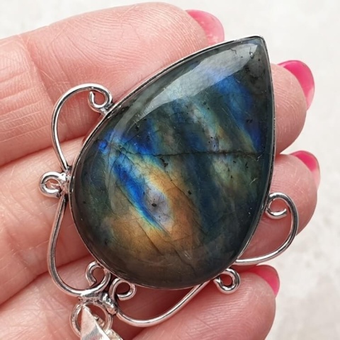 Labradorite pendant 39x27 mm no A83 Labradorite pendant 39x27 mm no A83