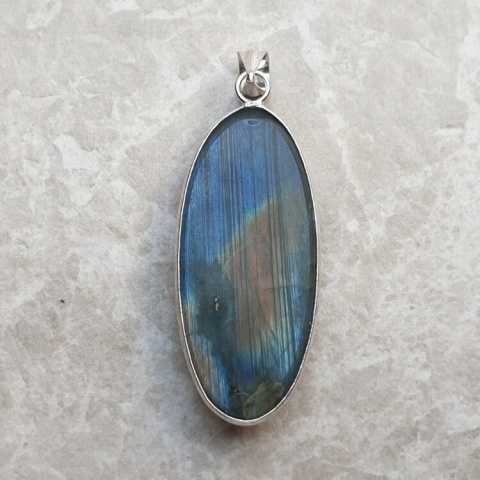 Labradorite pendant 40x18 mm no A310 Labradorite pendant 40x18 mm no A310