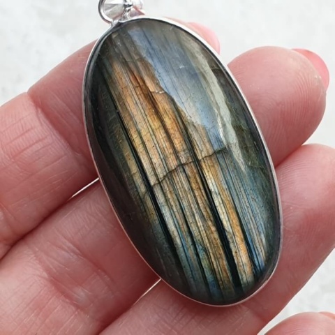 Labradorite pendant 42x23 mm no A324 Labradorite pendant 42x23 mm no A324