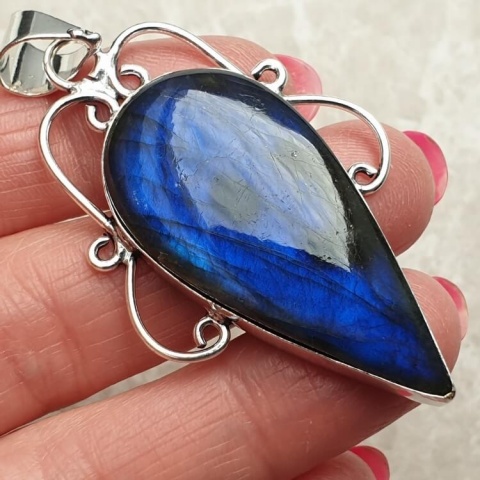 Labradorite pendant 43x21 mm no A99