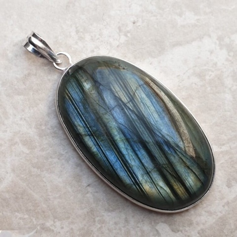 Labradorite pendant 43x26 mm no A285 Labradorite pendant 43x26 mm no A285