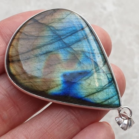 Labradorite pendant 43x33 mm no A270 Labradorite pendant 43x33 mm no A270