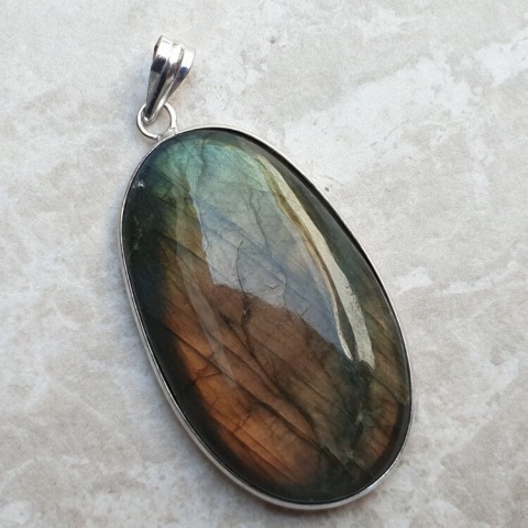 Labradorite pendant 44x27 mm no A326 Labradorite pendant 44x27 mm no A326