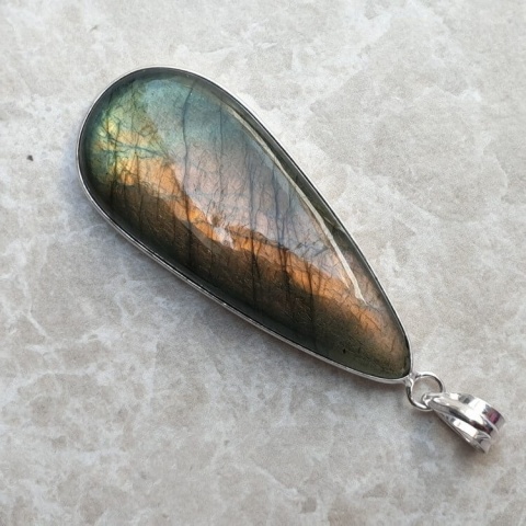 Labradorite pendant 47x21 mm no A293 Labradorite pendant 47x21 mm no A293