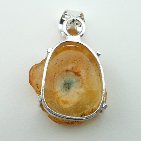 Solar quartz pendant 22x21 mm no 116 Solar quartz pendant 22x21 mm no 116