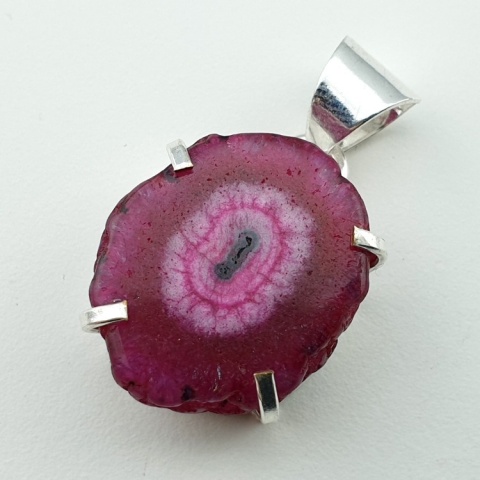 Solar quartz pendant 23x20 mm no 142 Solar quartz pendant 23x20 mm no 142