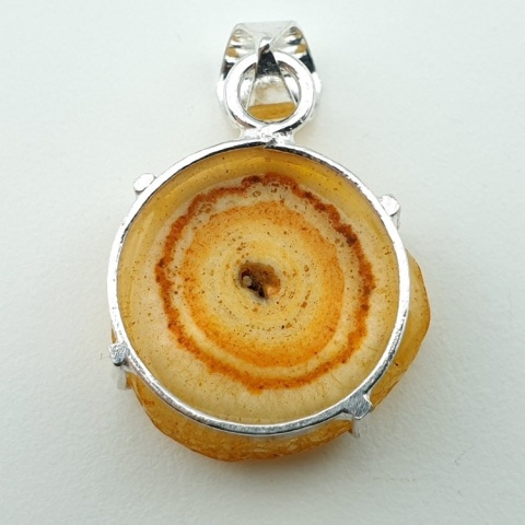 Solar quartz pendant 23x23 mm no 118 Solar quartz pendant 23x23 mm no 118