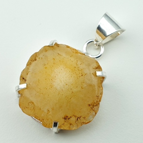 Solar quartz pendant 24x23 mm no 87 Solar quartz pendant 24x23 mm no 87
