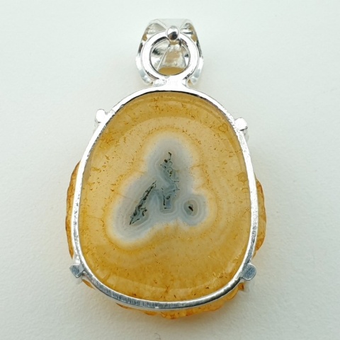 Solar quartz pendant 26x22 mm no 108 Solar quartz pendant 26x22 mm no 108