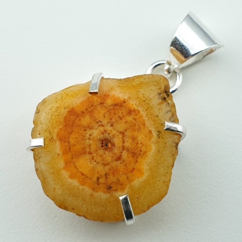 Solar quartz pendant 26x24 mm no 106 Solar quartz pendant 26x24 mm no 106