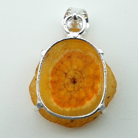 Solar quartz pendant 26x24 mm no 106 Solar quartz pendant 26x24 mm no 106