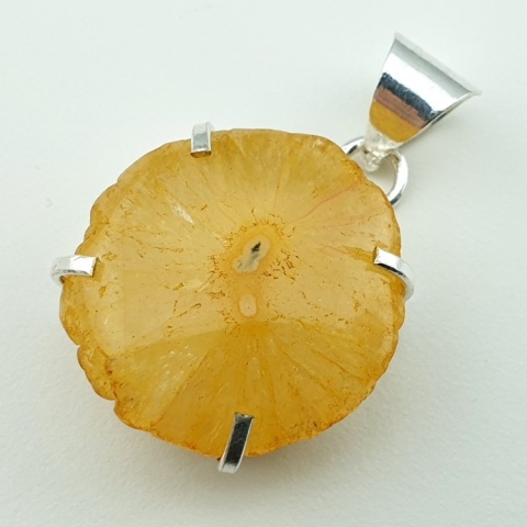 Solar quartz pendant 26x24 mm no 113 Solar quartz pendant 26x24 mm no 113